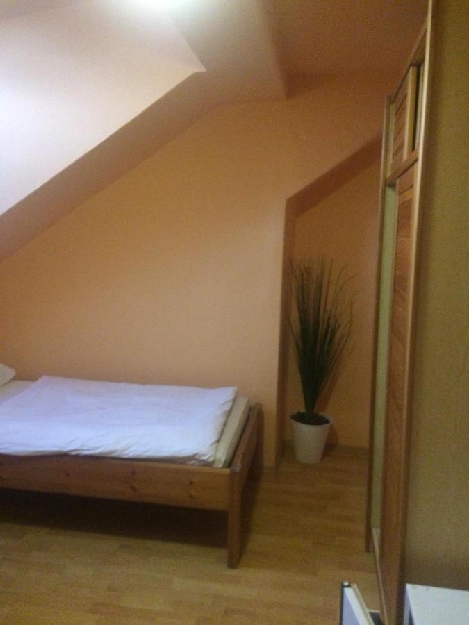 Y Hostel 발라톤엘 외부 사진